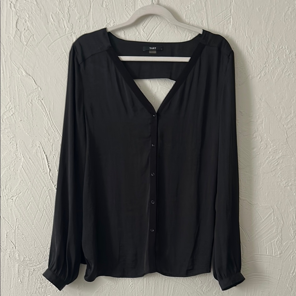 Tart Black V-Neck Button-Front Blouse